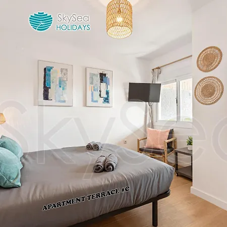 Skysea Benalmadena Puerto Marina Apartment Exterior photo